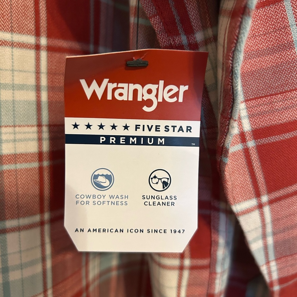 Wrangler Men's Red and Light Blue Plaid Shirt - Picture 3 of 9